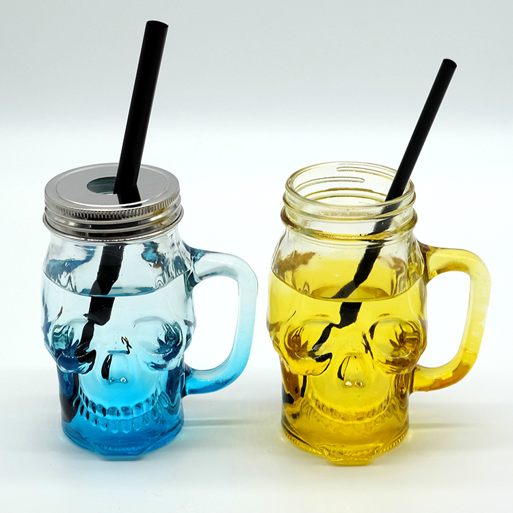 Special Skull Shaped Glass Cup Bottles with Cap