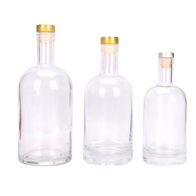 Luxury Clear Vodka Glass Bottle with Cork